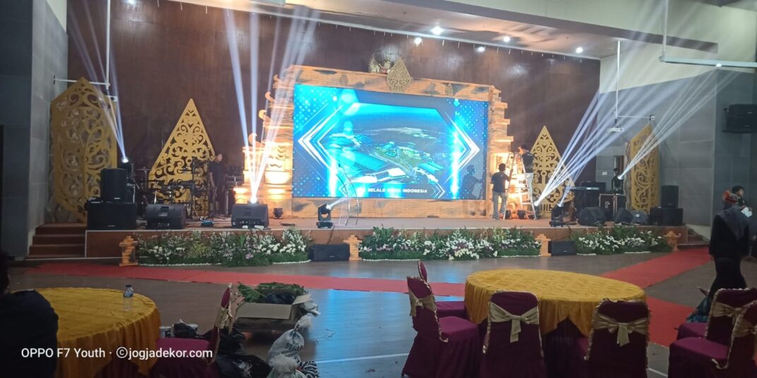 JASA DEKORASI BACKDROP BANNER FRAME LED PROYEKTOR PANGGUNG EVENT