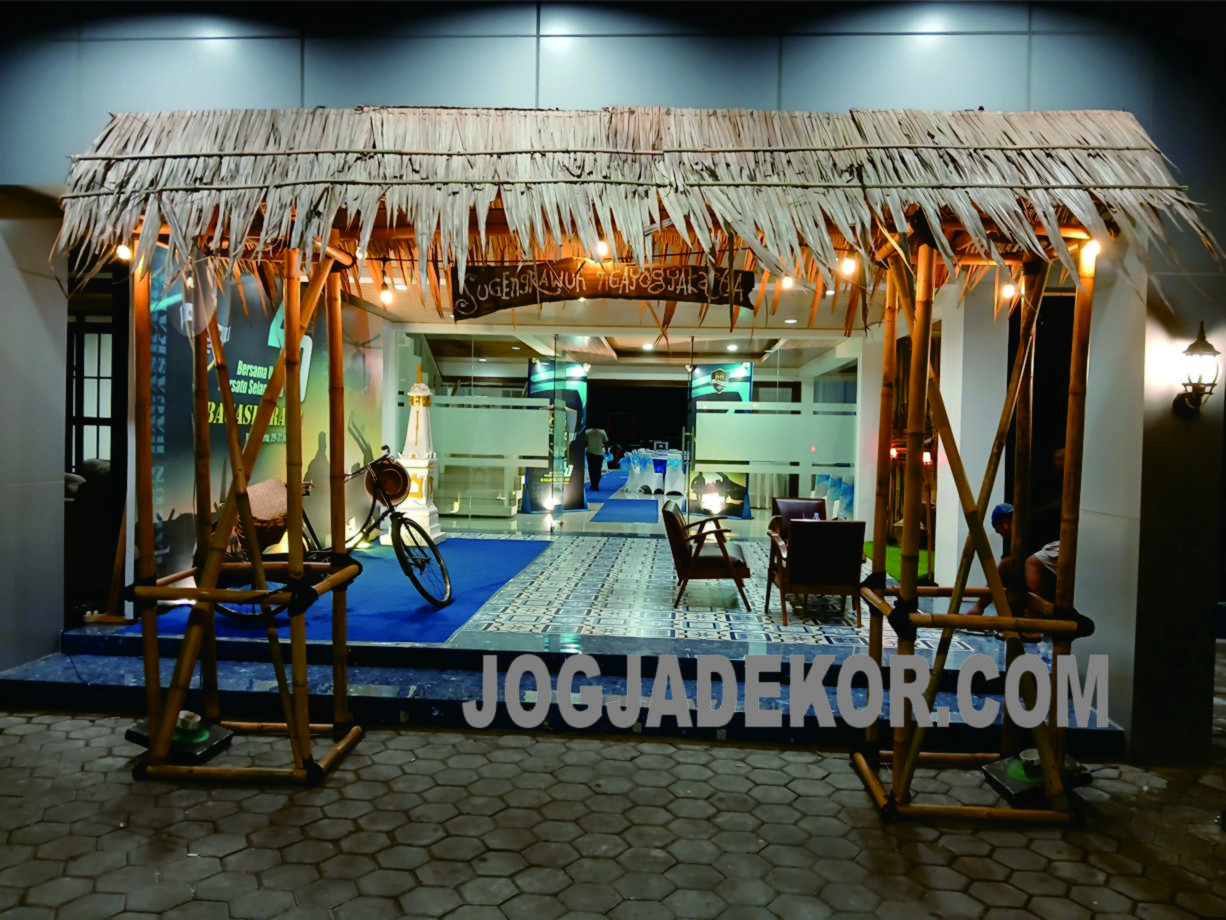 Gate bambu tradisional karya Jogja Dekor