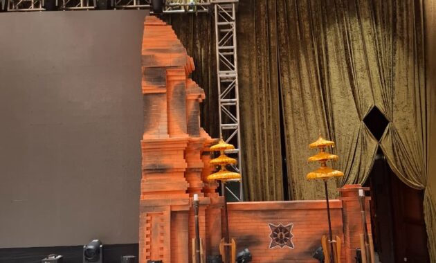 Frame LED Gapura Majaahitan