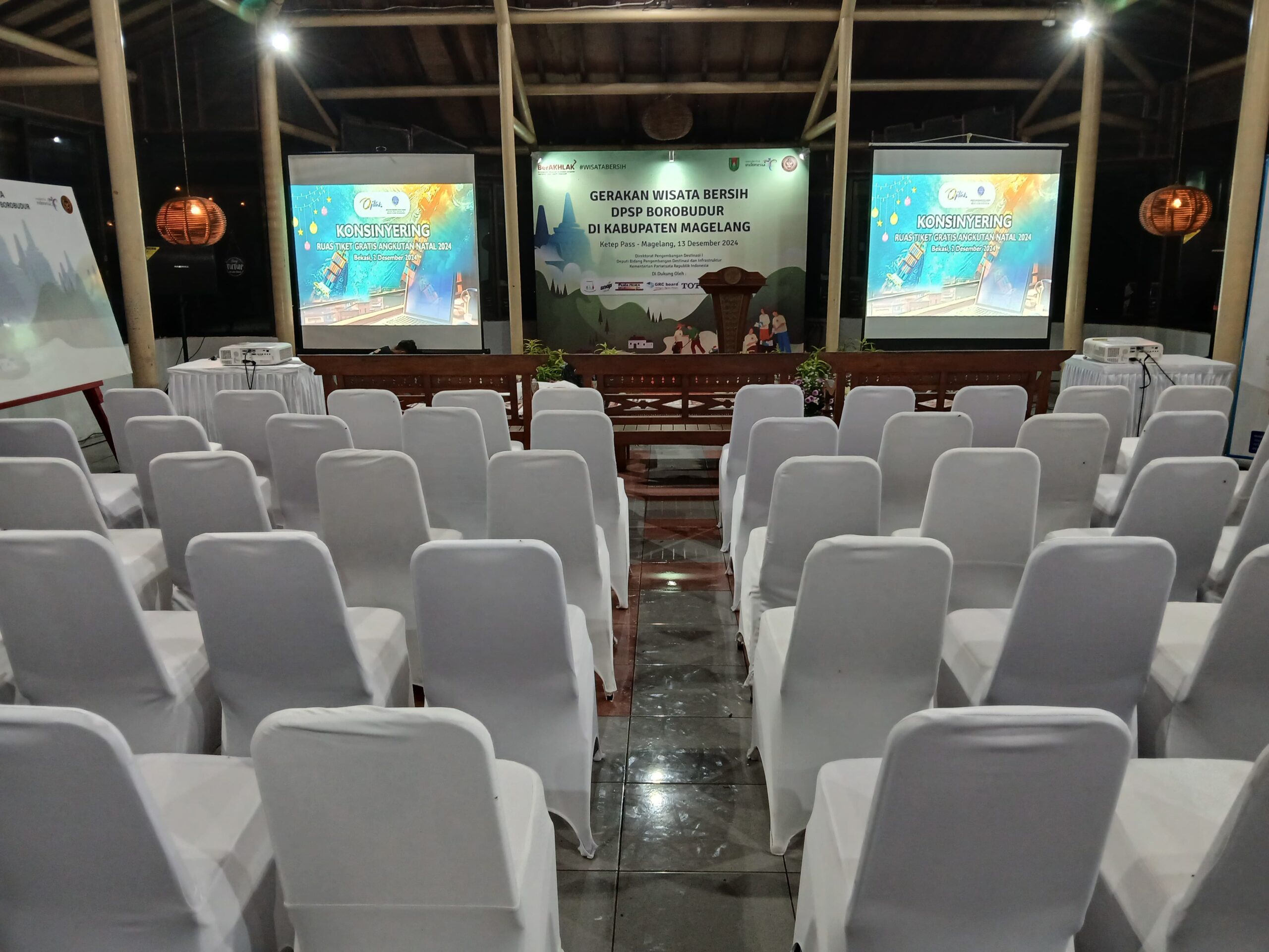 meja kursi di yogyakarta
